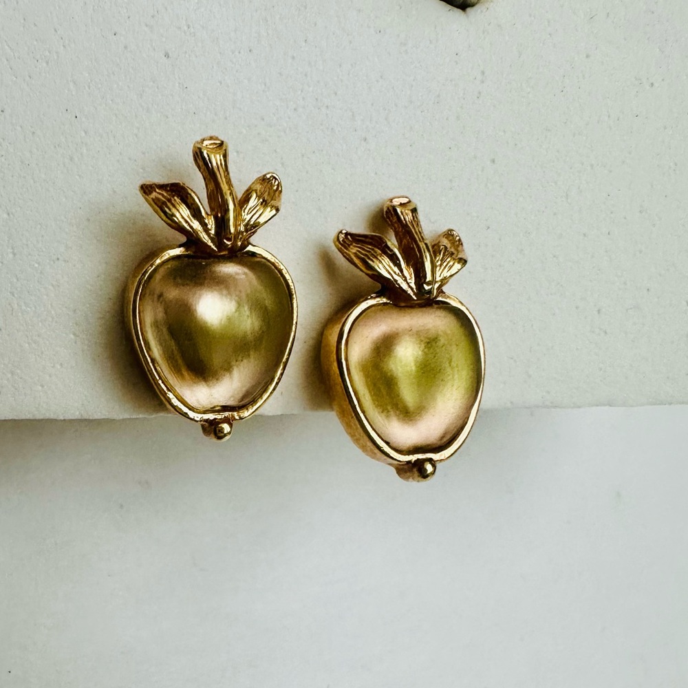 Vintage Sarah Coventry Signed Glowy Gold Apple Earrings